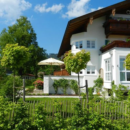Landhaus Marinella Hotel Garni バート・ウィーゼ エクステリア 写真