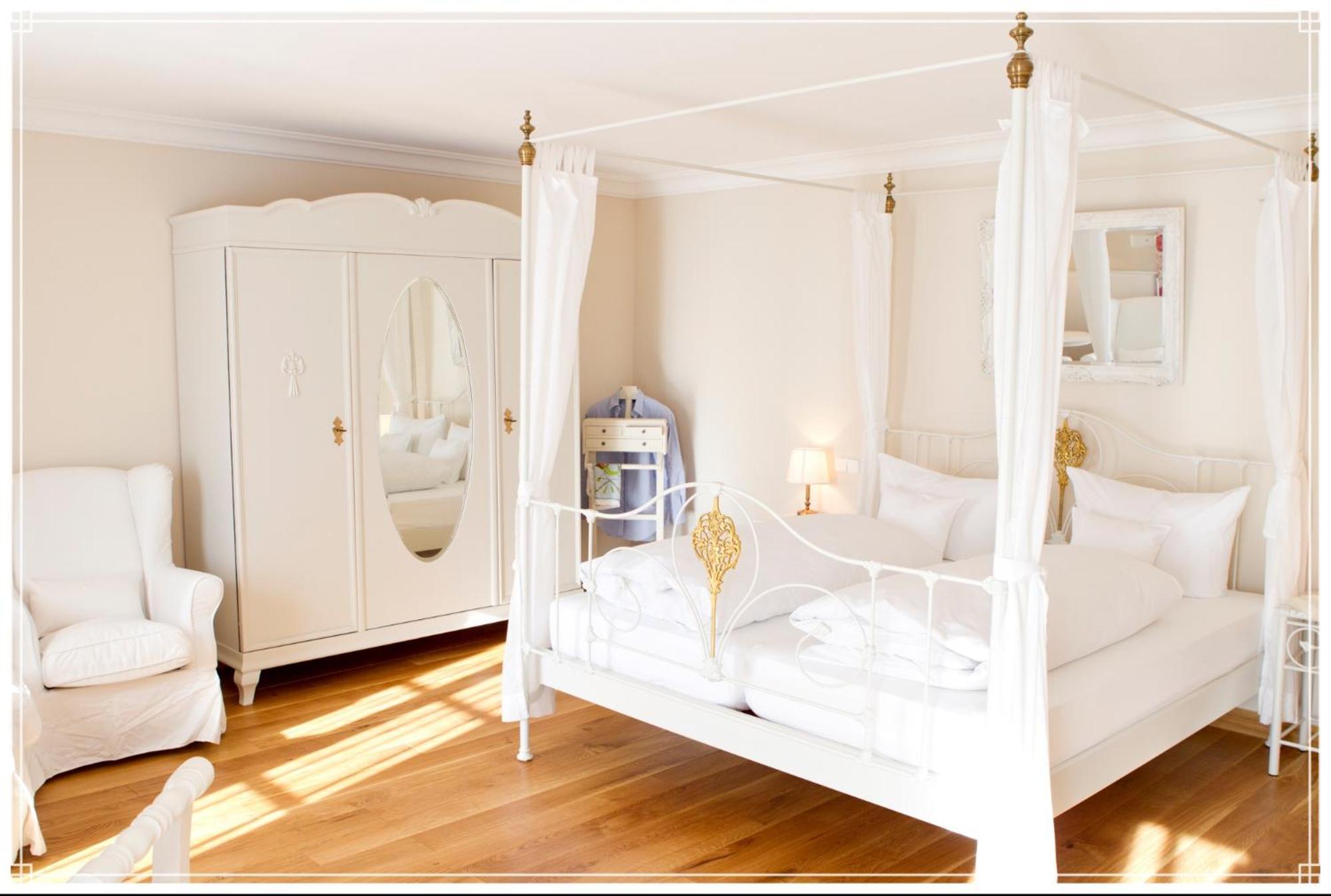 Landhaus Marinella Hotel Garni バート・ウィーゼ エクステリア 写真